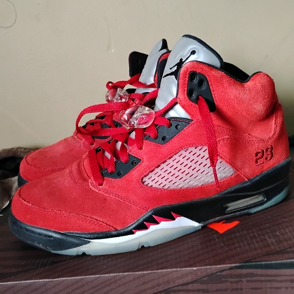 Jordan 5 Size 10 - Picture 6 of 9